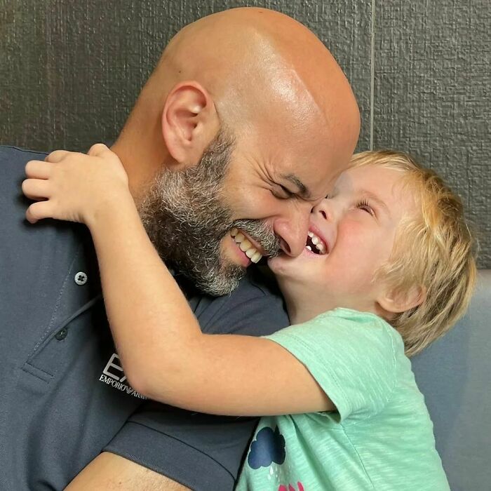 Este padre soltero adopt&oacute; a una ni&ntilde;a con s&iacute;ndrome de Down, y est&aacute; creciendo maravillosamente