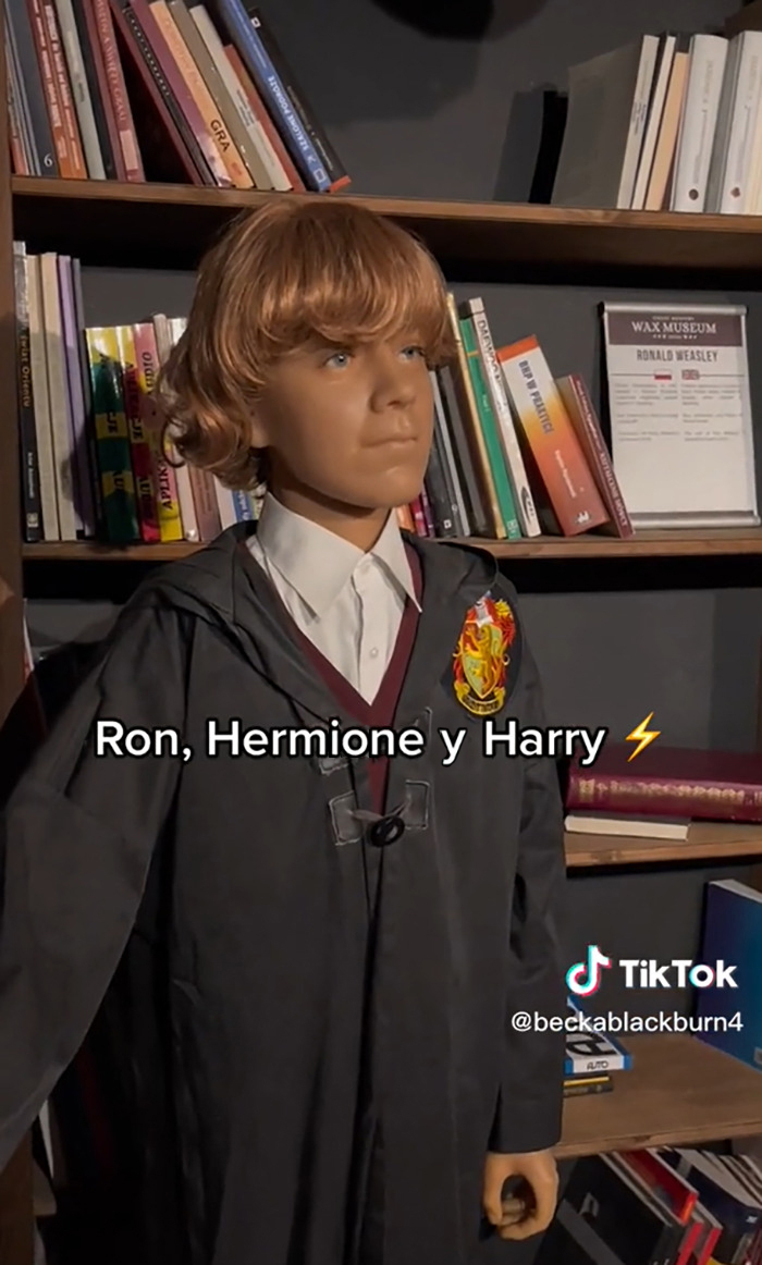 El Museo de cera de Cracovia tiene unas figuras bastante controvertidas, y esta tiktoker alucin&oacute; al verlas