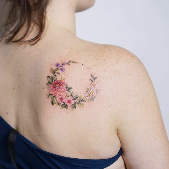 50 Tatuajes florales que parecen pinturas de acuarela sobre la piel (nuevas fotos)