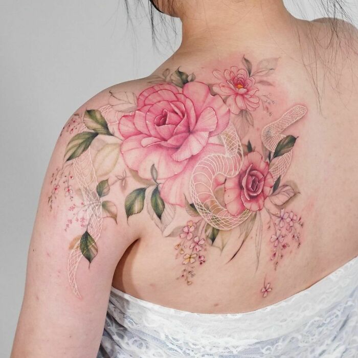 50 Tatuajes florales que parecen pinturas de acuarela sobre la piel (nuevas fotos)