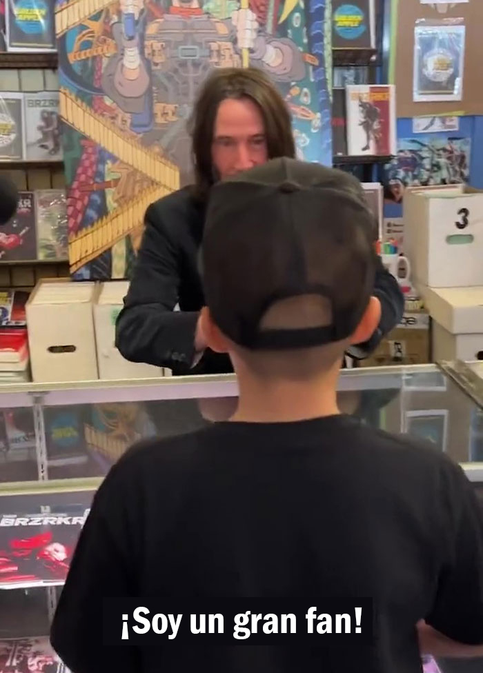 La leyenda de Keanu Reeves sigue creciendo tras un tierno encuentro con un fan de 9 a&ntilde;os