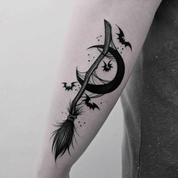 30 Tatuajes muy simbólicos para sentirse brujita todo el año