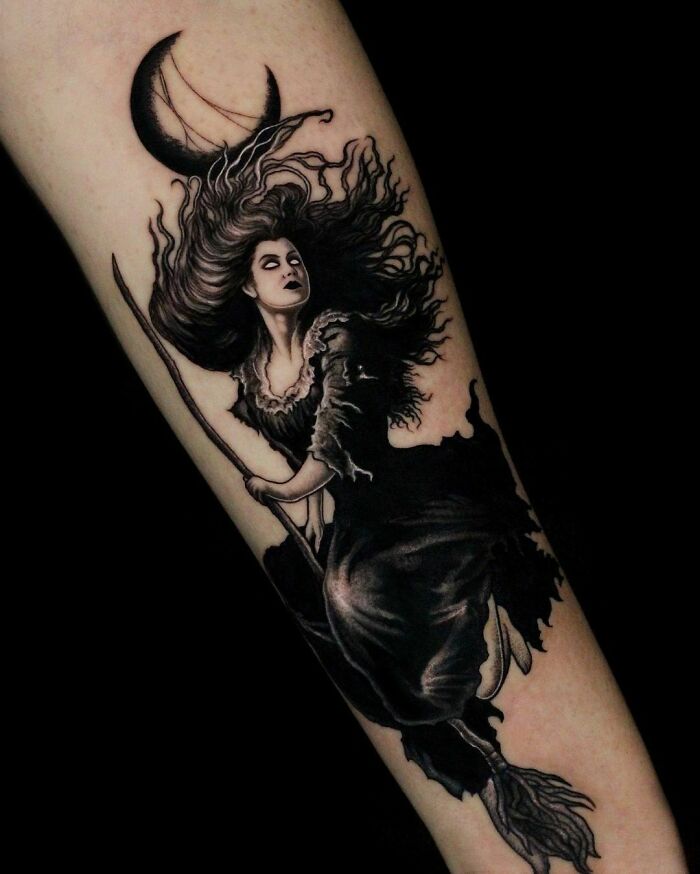 30 Tatuajes muy simbólicos para sentirse brujita todo el año