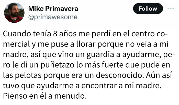 Niño divertido se pierde en el centro comercial y reacciona de manera inesperada al recibir ayuda.