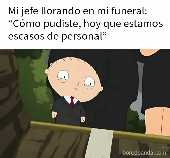 Personaje animado en un funeral con texto humorístico sobre la jornada laboral.