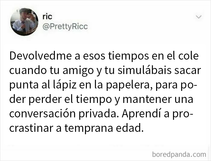 Memes divertidos que muestran el humor británico con situaciones nostálgicas y cotidianas en el colegio y la procrastinación.