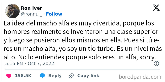 Meme divertido sobre la idea del macho alfa con un toque humorístico para sobrevivir la semana.