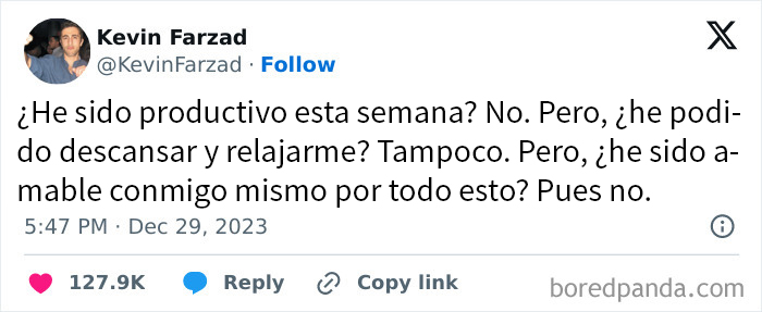 Memes divertidos con frases sobre falta de productividad, descanso y autocuidado, mostrando un humor familiar y cotidiano.