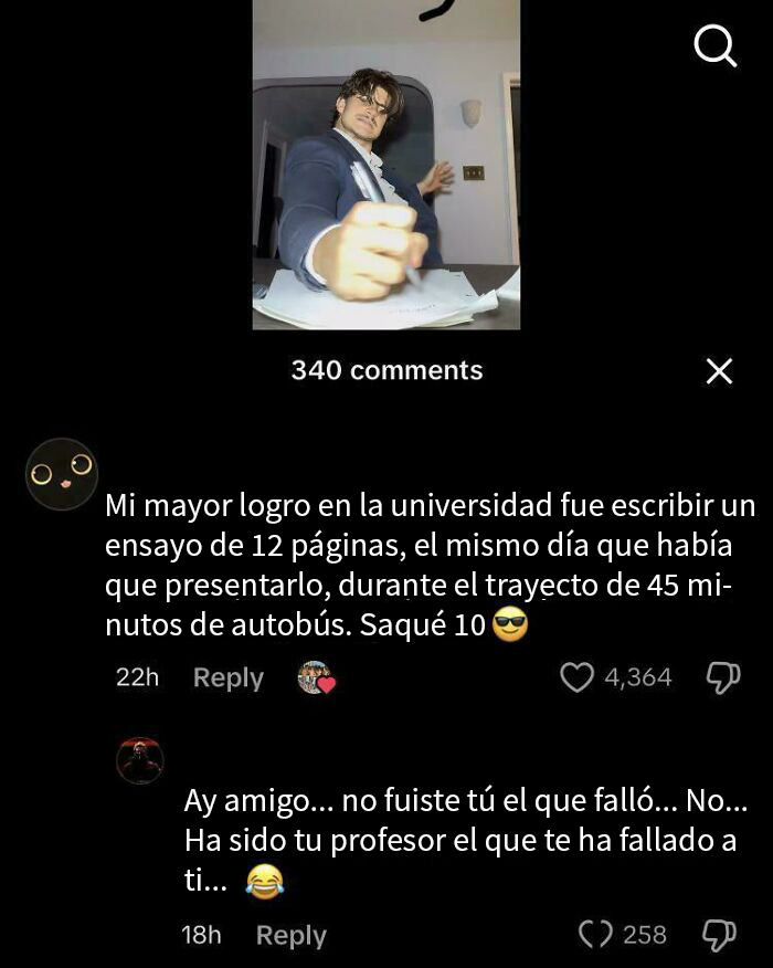 Joven escribiendo ensayo rápidamente y comentarios revelando mentiras muy vergonzosas en Internet.