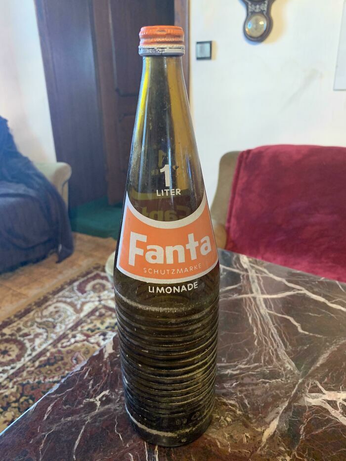 Botella De Fanta De 1969 Que Hallamos En Nuestro Sótano