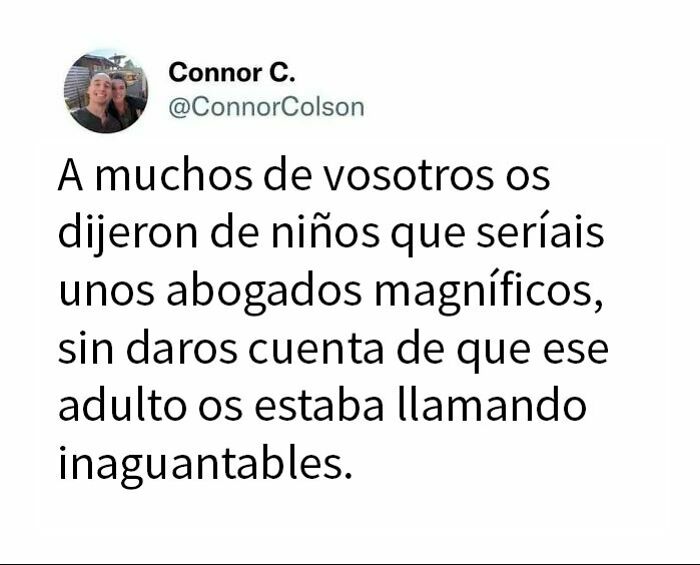 Memes absurdos y divertidos en imagen de texto sobre expectativas infantiles y realidad adulta en tono humorístico.