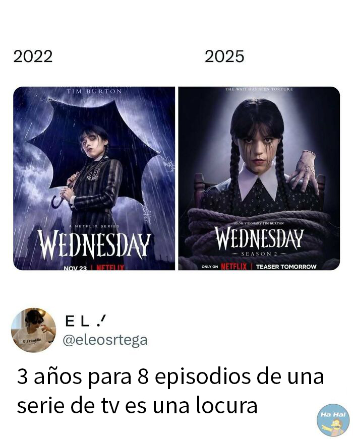 Comparación de posters de la serie Wednesday de Netflix en 2022 y 2025 mostrando humor y críticas divertidas.