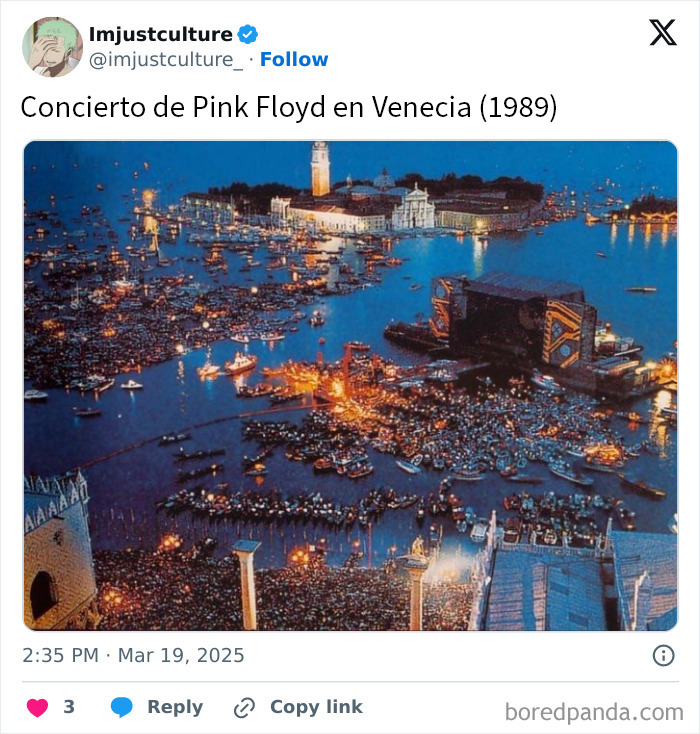 Concierto histórico en Venecia rodeado de miles de personas y embarcaciones, imagen perfecta para curiosos y publicaciones fascinantes.