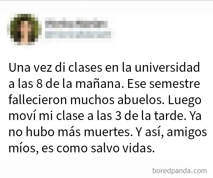 Comentario humorístico sobre clases en la universidad y bromas que necesitaron ser explicadas con un toque irónico.