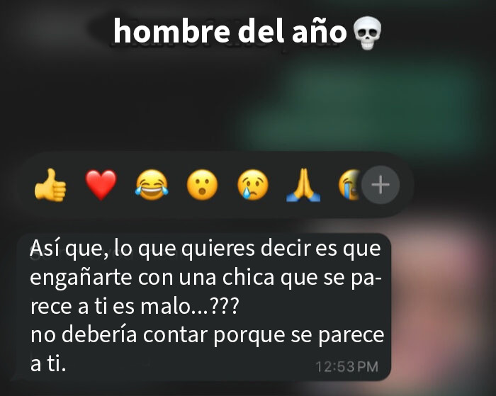 Captura de pantalla de mensajes de texto ridículos expuestos por mujeres con humor sobre el hombre del año.