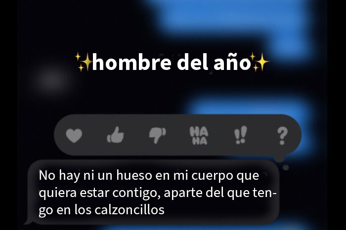 Mensaje de texto ridículo expuesto por mujeres mostrando al hombre del año con humor y sarcasmo en chats.
