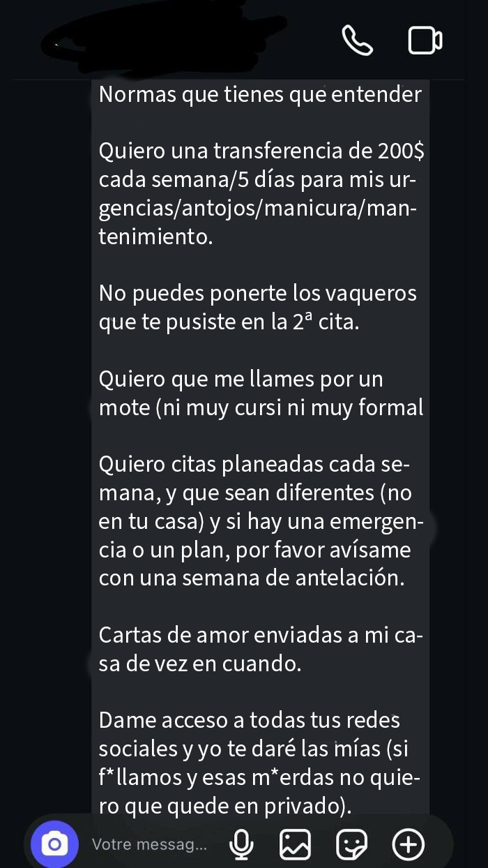 Lista de reglas de mujer con comportamiento delirante, destacada por sus demandas en mensajes en línea.