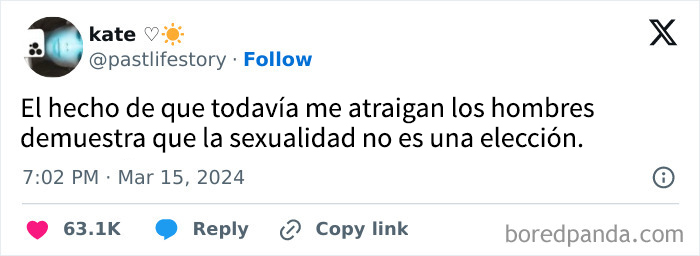 Tuit de mujer con humor agudo que responde sobre la atracción hacia hombres y la sexualidad como elección.
