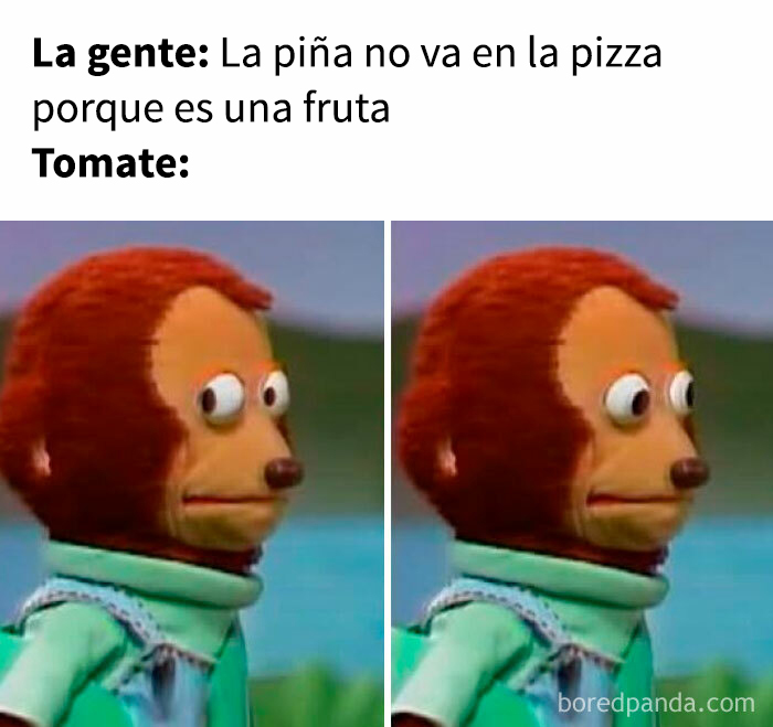 Hombre debate sobre piña en pizza mientras tomate aparece sorprendido en meme divertido de comida deliciosa.