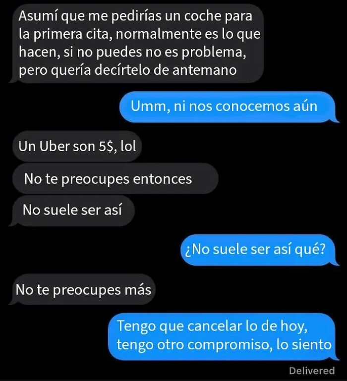 Conversación por mensajes entre una chica y un chico mostrando comportamiento delirante en citas online con un choque de realidad.