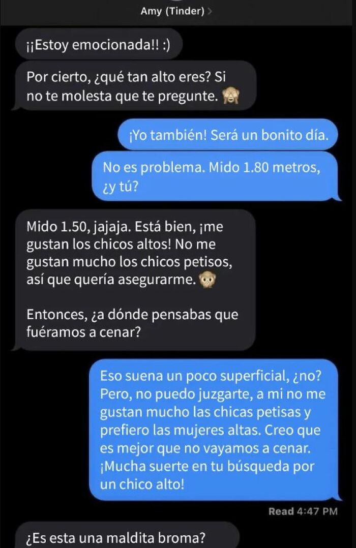 Captura de pantalla de conversación en línea con comportamiento delirante de chicas que recibieron una realidad virtual.