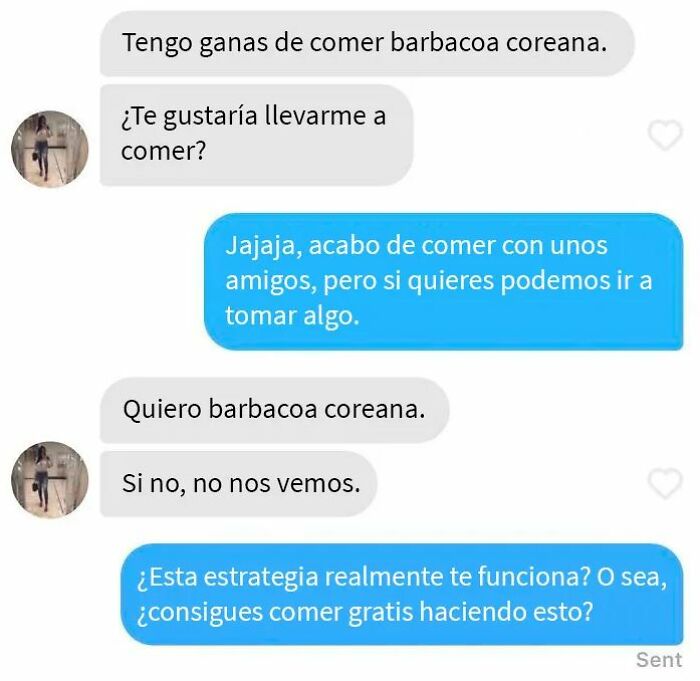 Texto de captura de una mujer soltera con hijos mostrando comportamiento engañoso en aplicaciones de citas online.