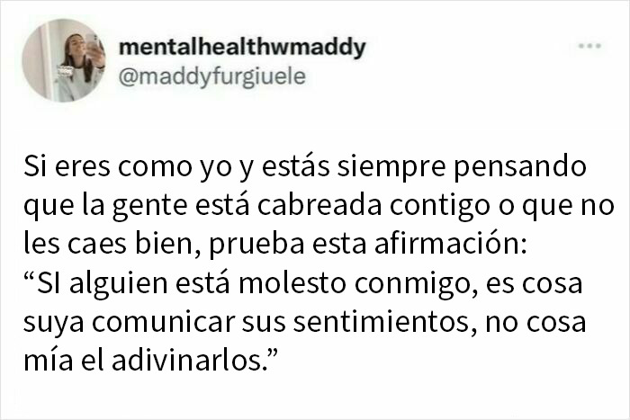 Publicación humorística sobre mecanismos de afrontamiento y salud mental con reflexión sobre sentimientos y comunicación personal.