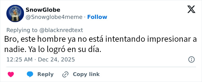 Captura de tuit con comentario sobre gal&aacute;n adolescente de los 2000 troleado por su apariencia a los 48 a&ntilde;os.