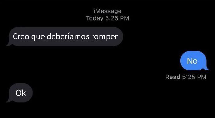 Conversación de mensajes divertidos con giros inesperados donde alguien advierte ser muy cuidadoso con lo que dice.