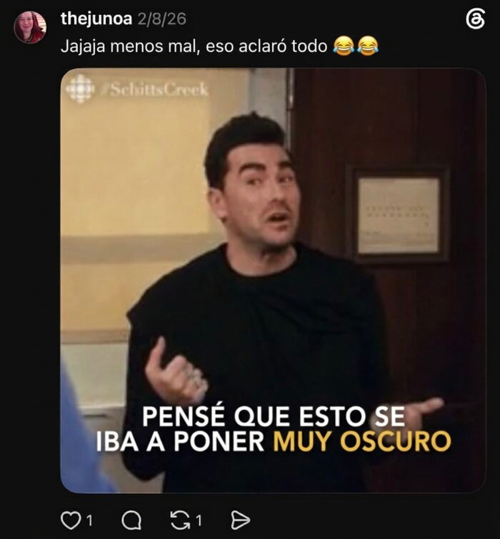 Meme de Schitts Creek que alivia la tensión tras la foto de una mujer con su esposo. Meme de Schitts Creek que alivia la tensión tras la foto de una mujer con su esposo.