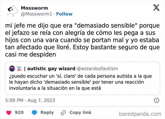 Captura de pantalla de un tuit que describe actitudes de los peores jefes de la historia.