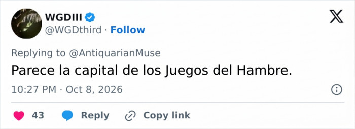 Comentario sobre el aspecto de la multimillonaria Susan Dell y Los Juegos del Hambre. Comentario sobre el aspecto de la multimillonaria Susan Dell y Los Juegos del Hambre.