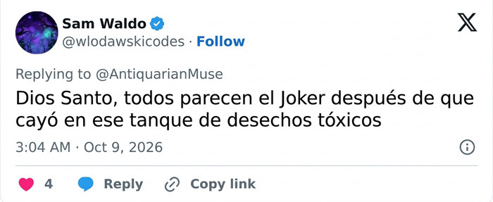 Comentario sobre el aspecto de la multimillonaria Susan Dell comparándolo con el Joker. Comentario sobre el aspecto de la multimillonaria Susan Dell comparándolo con el Joker.
