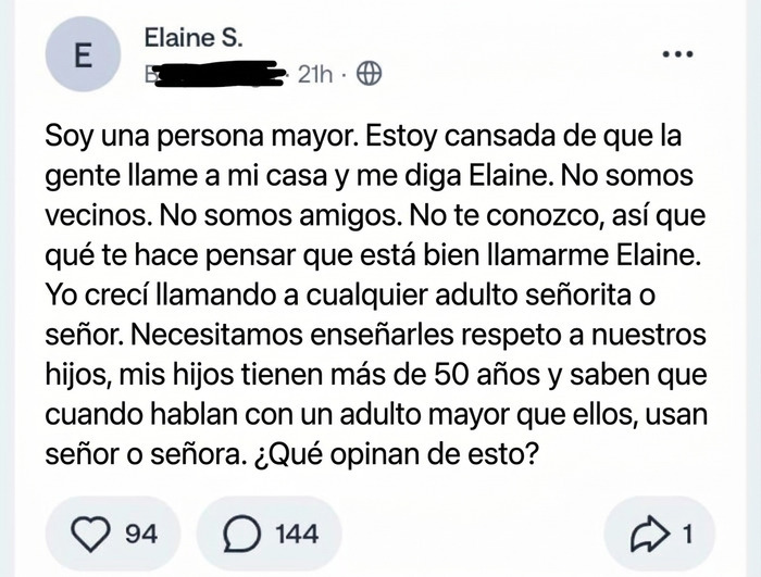 Vecinos discuten sobre el respeto hacia los adultos mayores en el vecindario