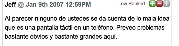 Comentario antiguo expresando dudas sobre pantalla táctil en teléfono.