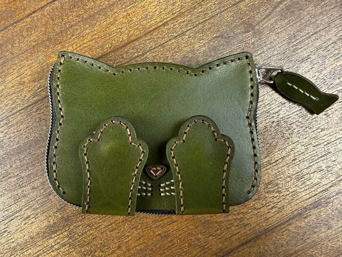 Monedero de cuero verde con forma de gato creación única y genial