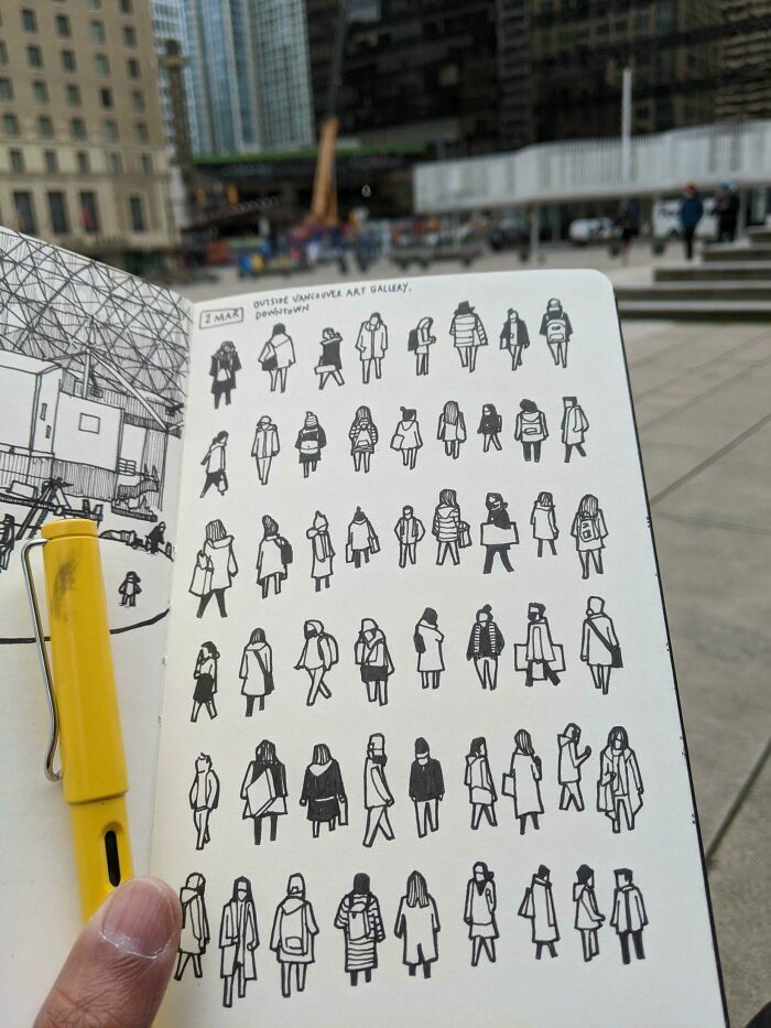 Imágenes reconfortantes de un cuaderno con bocetos de personas dibujadas en la calle.