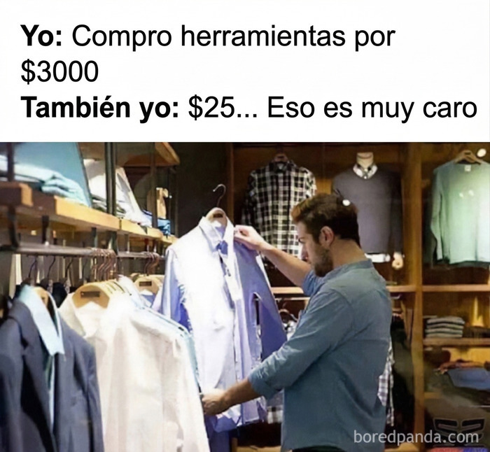 Meme sobre construcción que muestra a un hombre comprando ropa en una tienda.