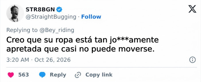 Publicaci&oacute;n en redes sociales comentando sobre el atuendo y la movilidad de Nicki Minaj.