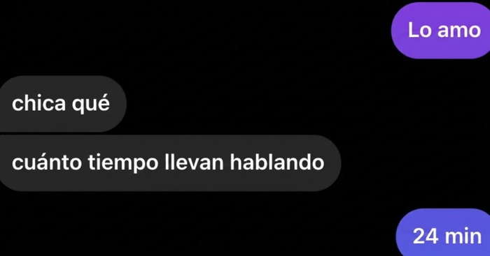 Mensajes de texto divertidos e incómodos confesando amor a los pocos minutos de hablar.