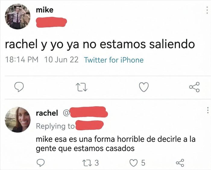 Captura de pantalla de un tweet gracioso sobre una pareja, entre varios memes divertidos para alegrarte el día.
